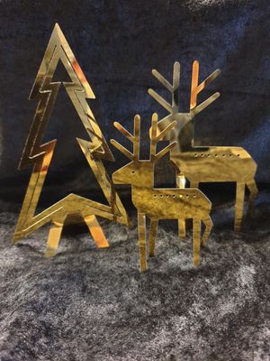 Reinsdyr i gull av metall - Stor