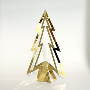 Juletre i gull av metall