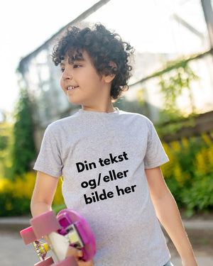 Lag personlig t-skjorte til barn – med eget bilde, navn eller design!