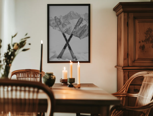 Skies Apls Black and White