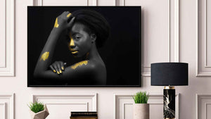Breaking through - Black and gold poster - Plakatbar.no
