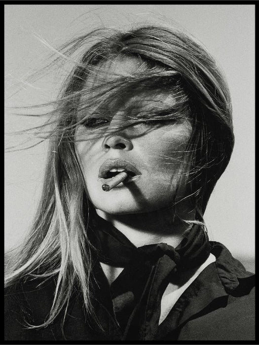 Brigitte Bardot Smoking Poster - Plakatbar.no