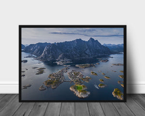 Football field on the edge of the world poster - Plakatbar.no