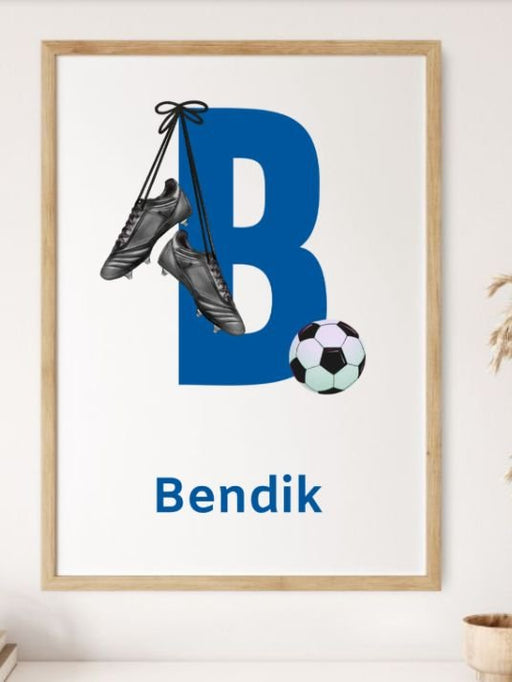 Fotballplakat med valgfri bokstav og navn - Blå og rosa - Plakatbar.no