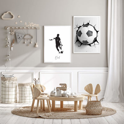 Fotballspiller GUTT med eget navn og draktnummer - Plakat - Plakatbar.no