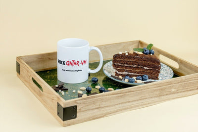 Fuck Qatar VM - krus - Plakatbar.no