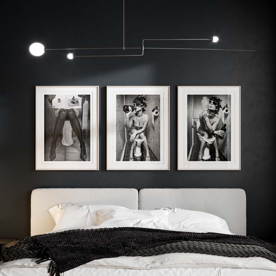 Girl Drinking In Toilet Poster - Plakatbar.no