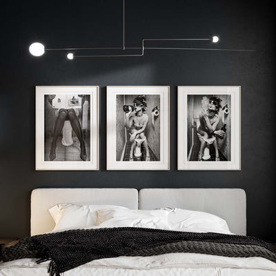 Girl Drinking In Toilet Poster - Plakatbar.no