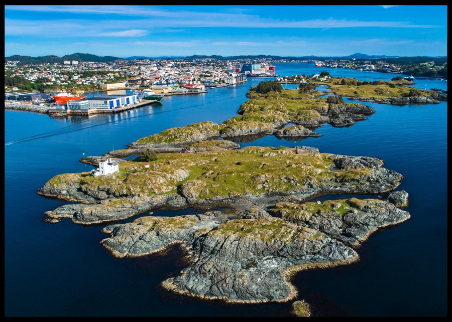 Haugesund og med fyret i forgrunden - Plakat