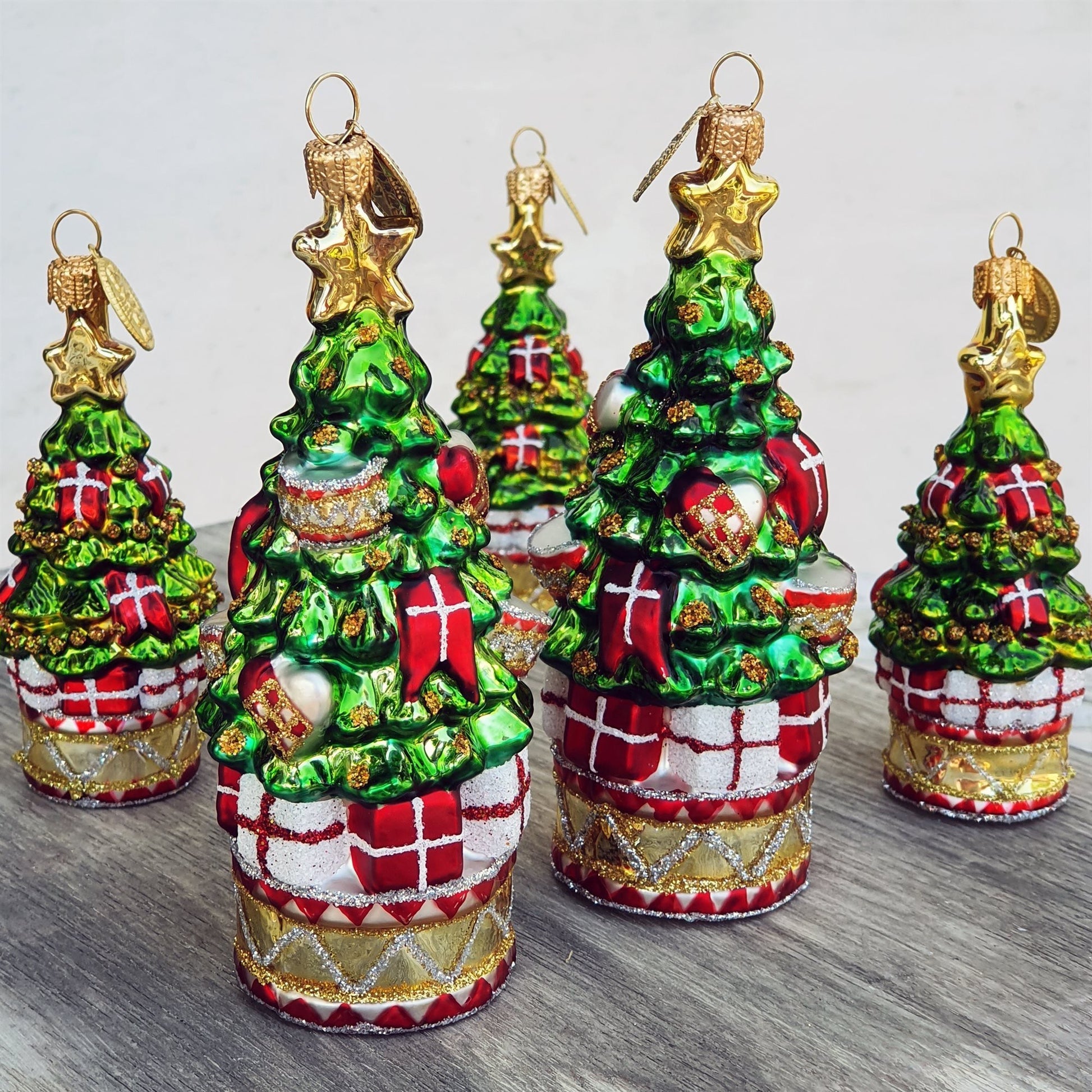 Juletre med gavepakker - julepynt - Plakatbar.no