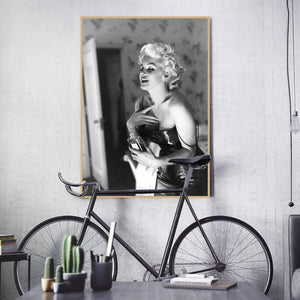 Marilyn Monroe - Chanel No 5 Poster - Plakatbar.no