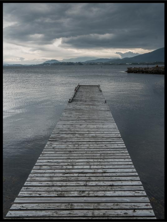 Towards the sea - Ålesund - Poster