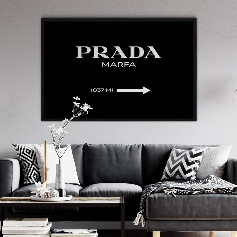 Prada Marfa Fashion Poster - Svart - Plakatbar.no