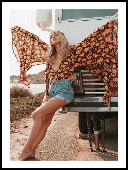 Retro woman with van - Plakat - Plakatbar.no