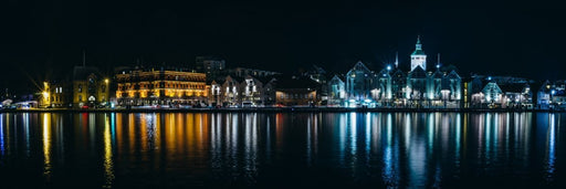 Stavanger cityscape with lights water reflection - panorama lerret - Plakatbar.no