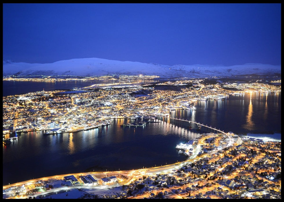 Tromsø by om kvelden - Plakat - Plakatbar.no
