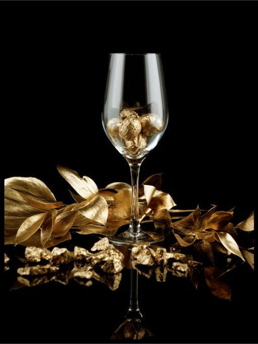 Wineglass with gold walnuts - Poster - Plakatbar.no